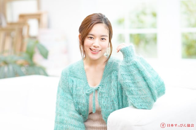 絶対的オーラを放つ美肌の秘訣は「小さな努力の積み重ね」 - 筧美和子