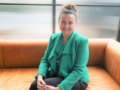 食と同じように化粧品をヘルシーに。キンバリー・パリーさんに聞く「クリーンビューティー」とは？